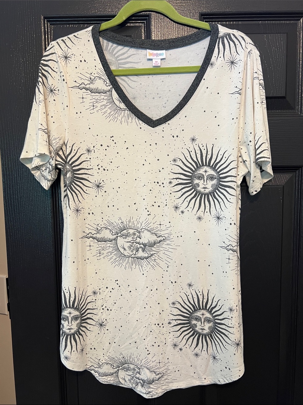 LuLaRoe Iris - medium
